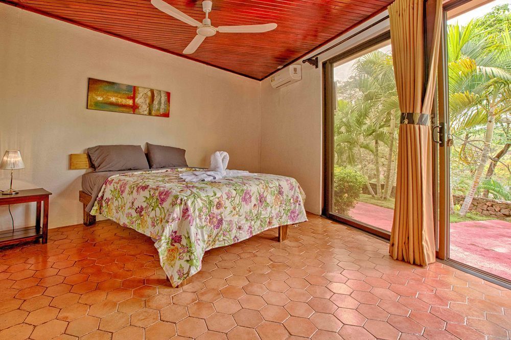 Condor Lodge Playa Conchal Exterior photo